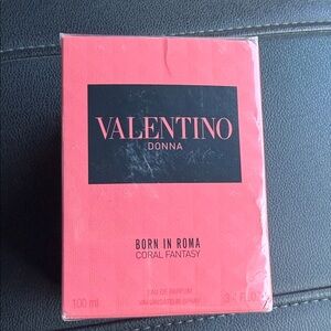 Valentino Donna Born In Roma 3.4 Oz sealed